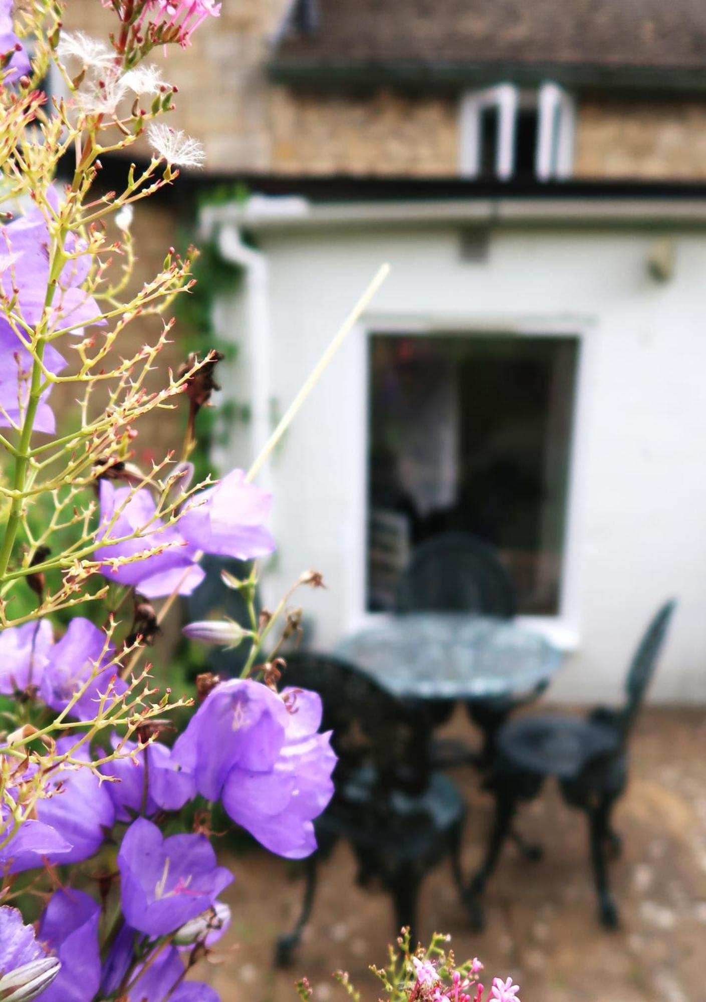 Peaceful Cottage In Heart Of Winchcombe Exterior photo